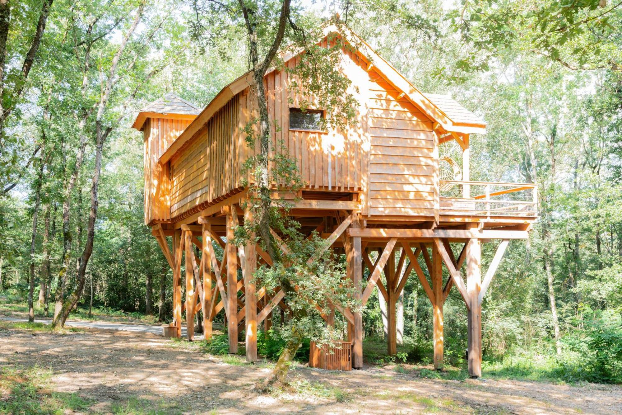 Dolce Et Cabane Berat Exteriör bild