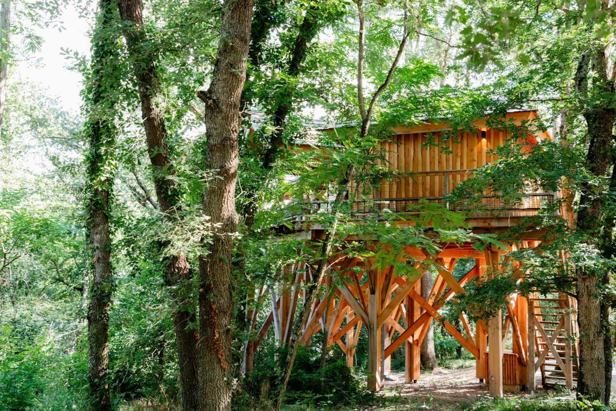 Dolce Et Cabane Berat Exteriör bild